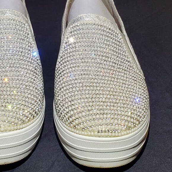 Skechers Street Women’s Sz 11 Silver Rhinestones Pearls Slip On Sneakers (801W) - Picture 7 of 8